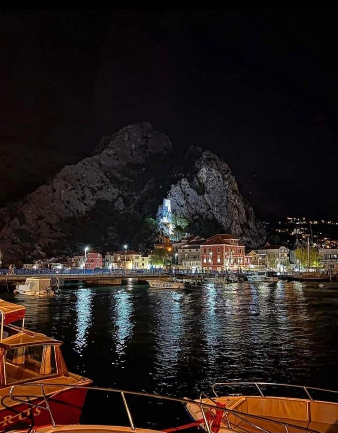 Apartmani Branko Vojnovic Omiš Cameră foto