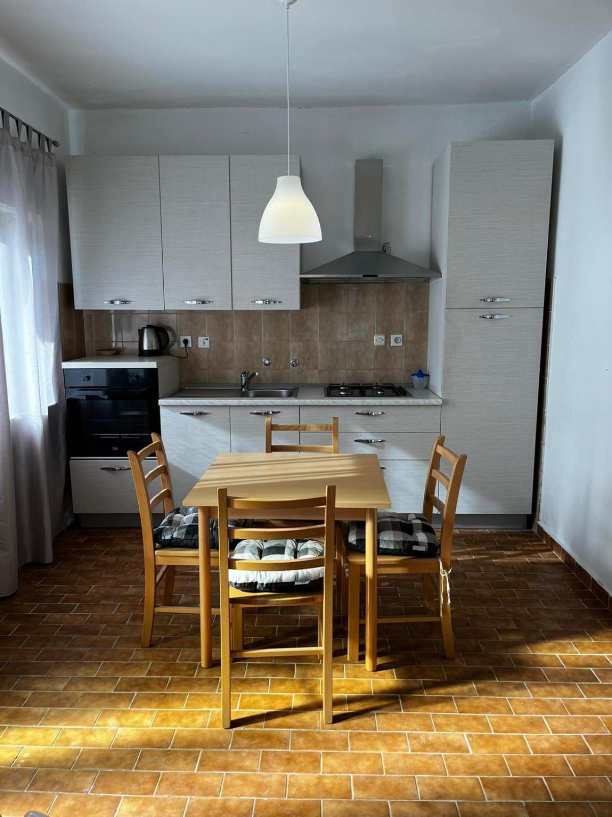 Apartmani Branko Vojnovic Omiš Cameră foto