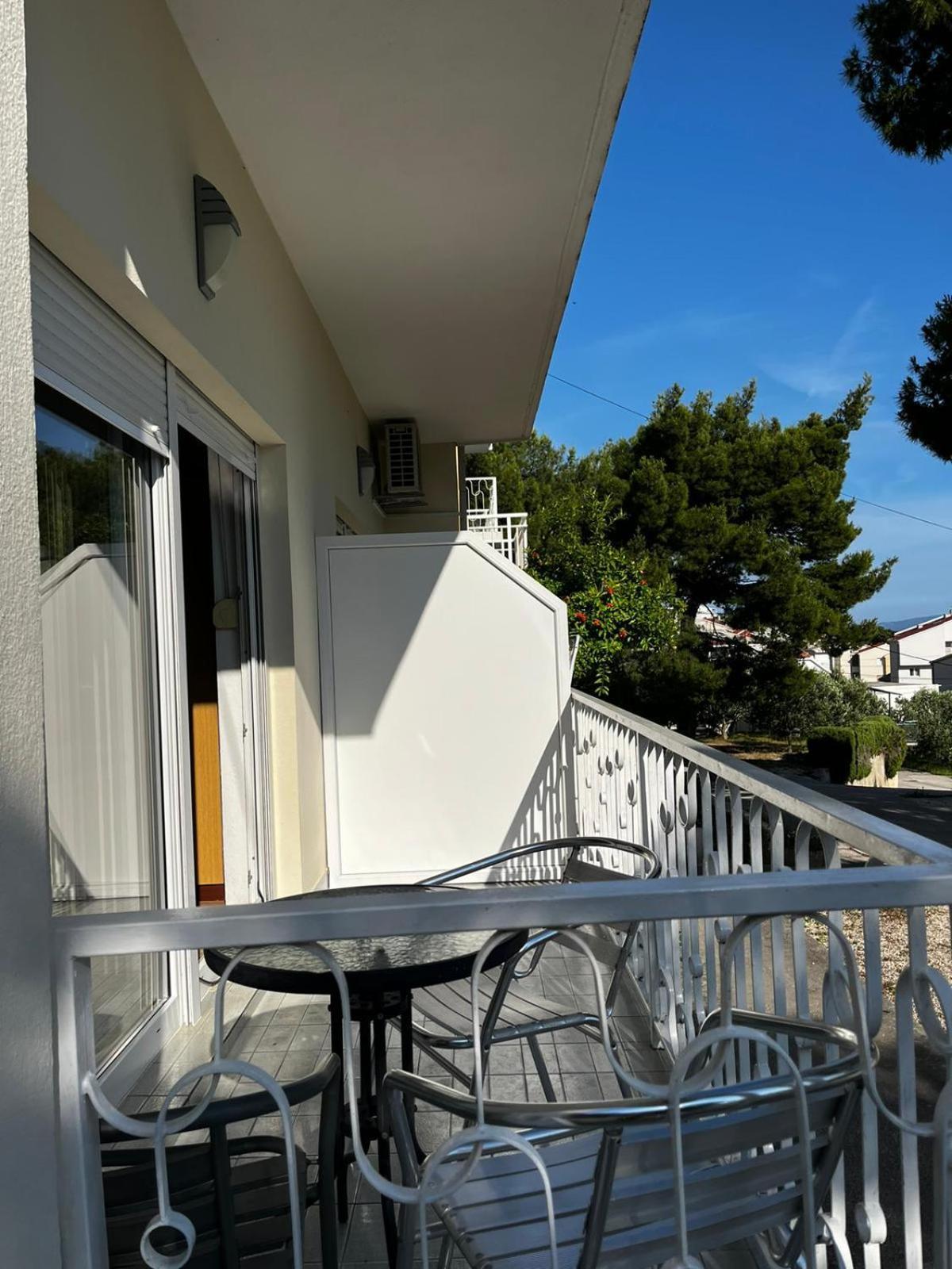 Apartmani Branko Vojnovic Omiš Cameră foto