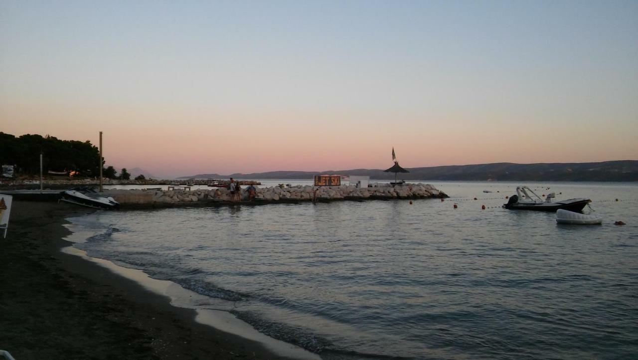 Apartmani Branko Vojnovic Omiš Exterior foto